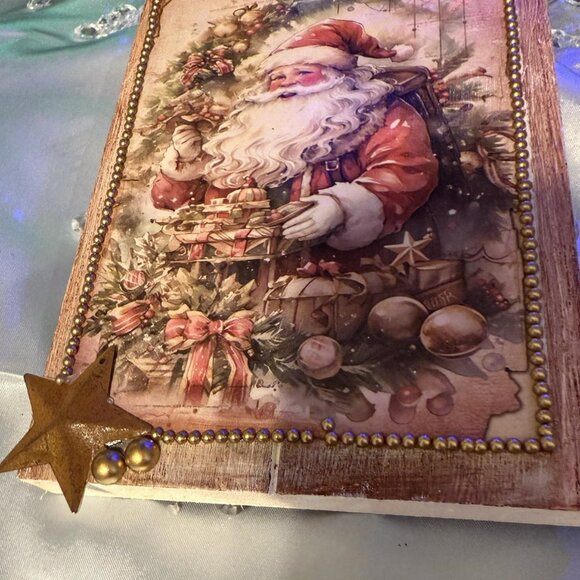 Santa wood hanging decor - Picture 3 of 5